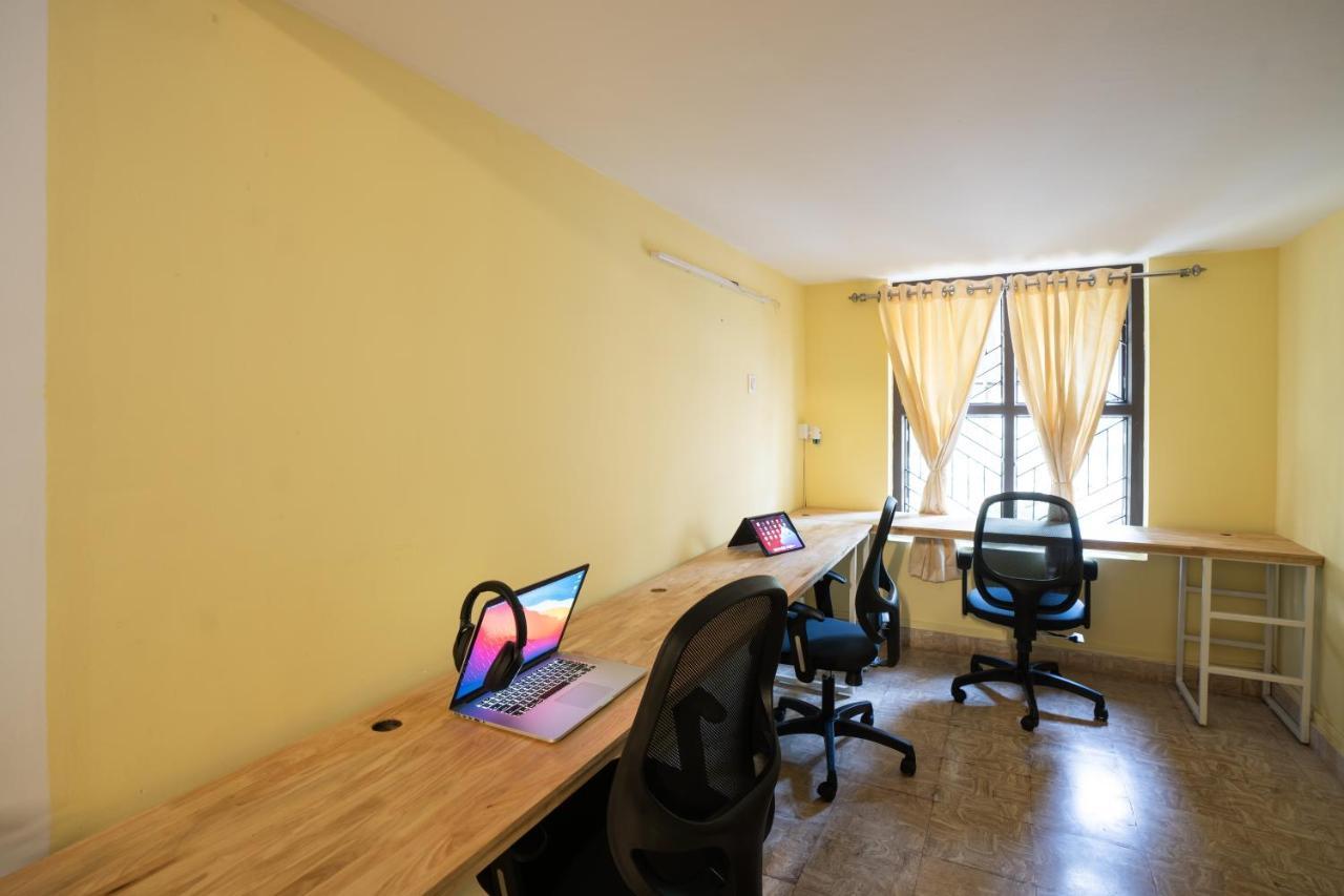Zostel Coorg, Madikeri Hostel Bagian luar foto