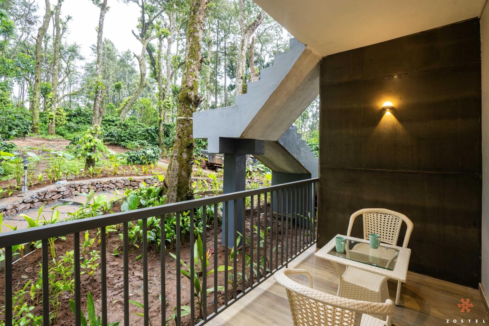 Zostel Coorg, Madikeri Hostel Bagian luar foto