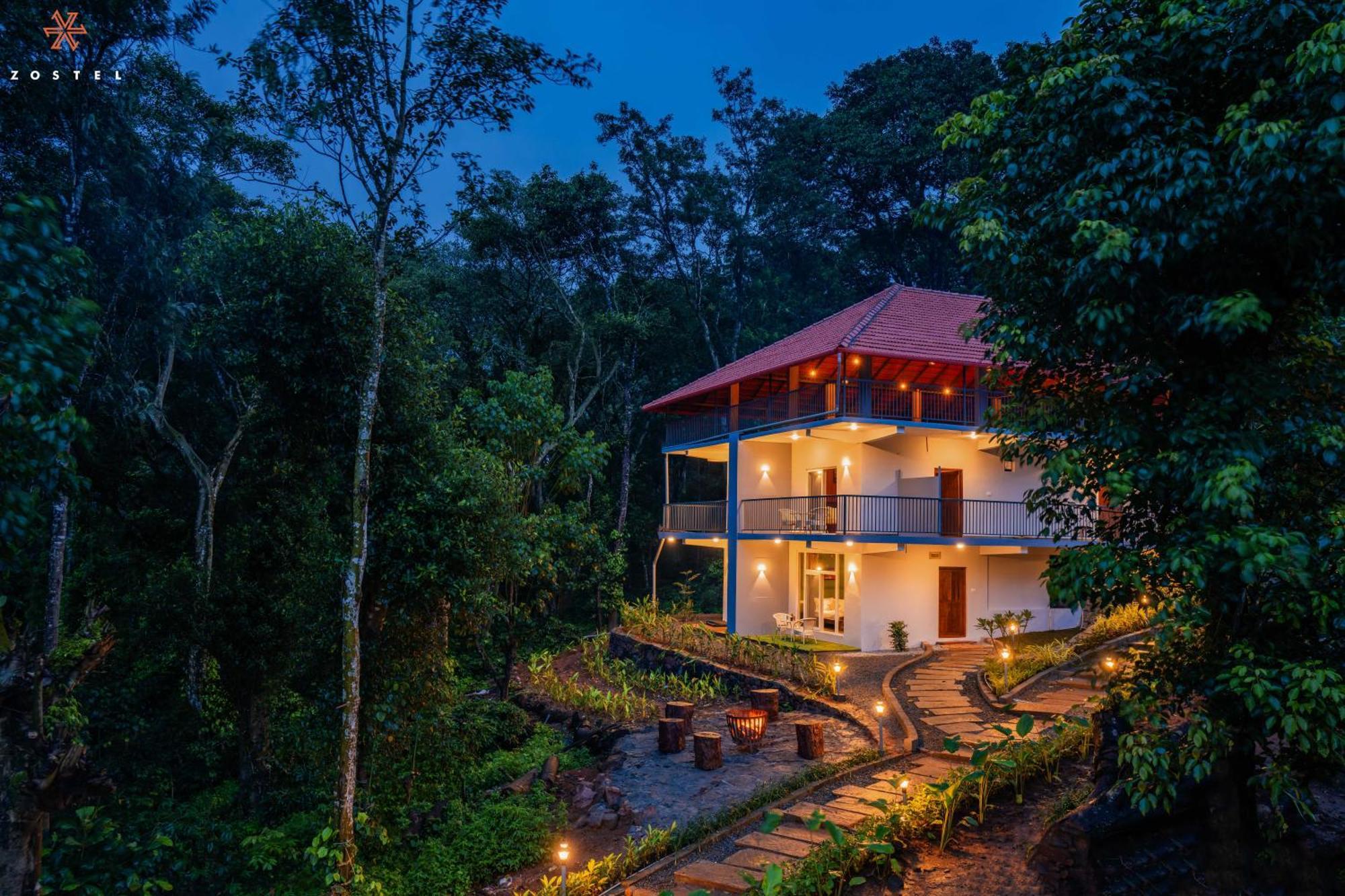 Zostel Coorg, Madikeri Hostel Bagian luar foto