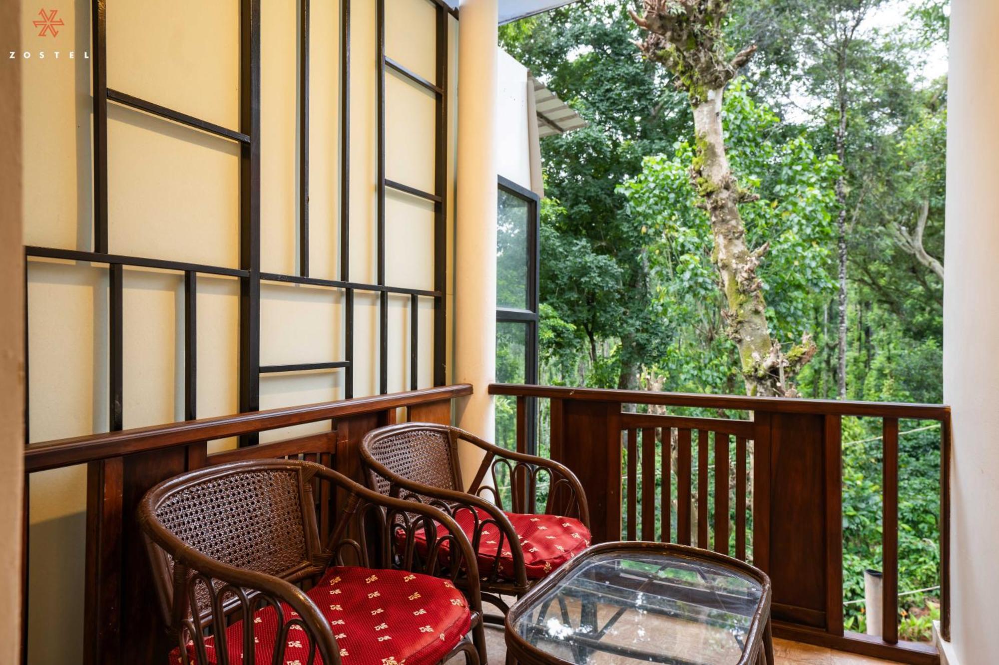 Zostel Coorg, Madikeri Hostel Bagian luar foto