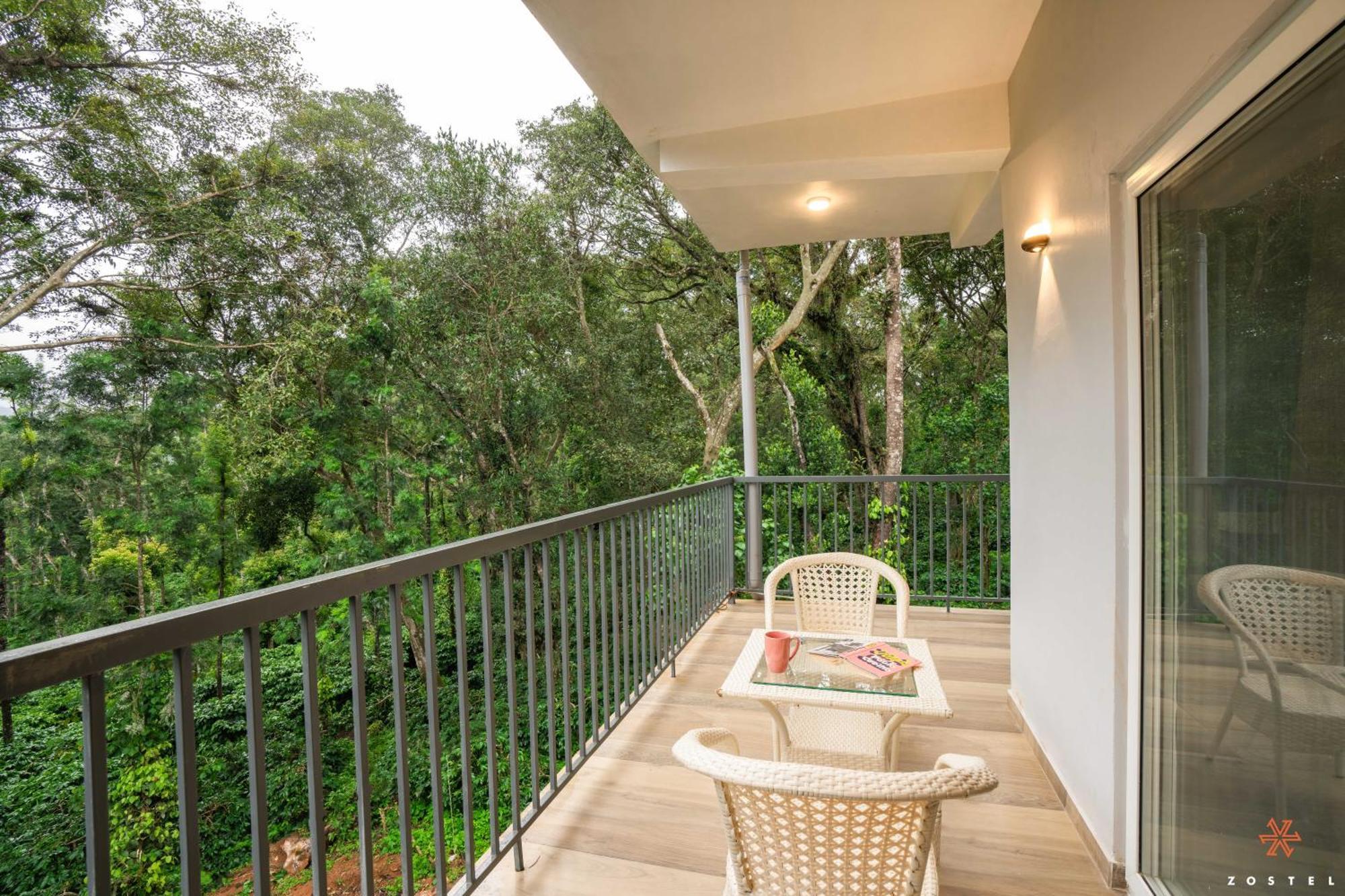 Zostel Coorg, Madikeri Hostel Bagian luar foto
