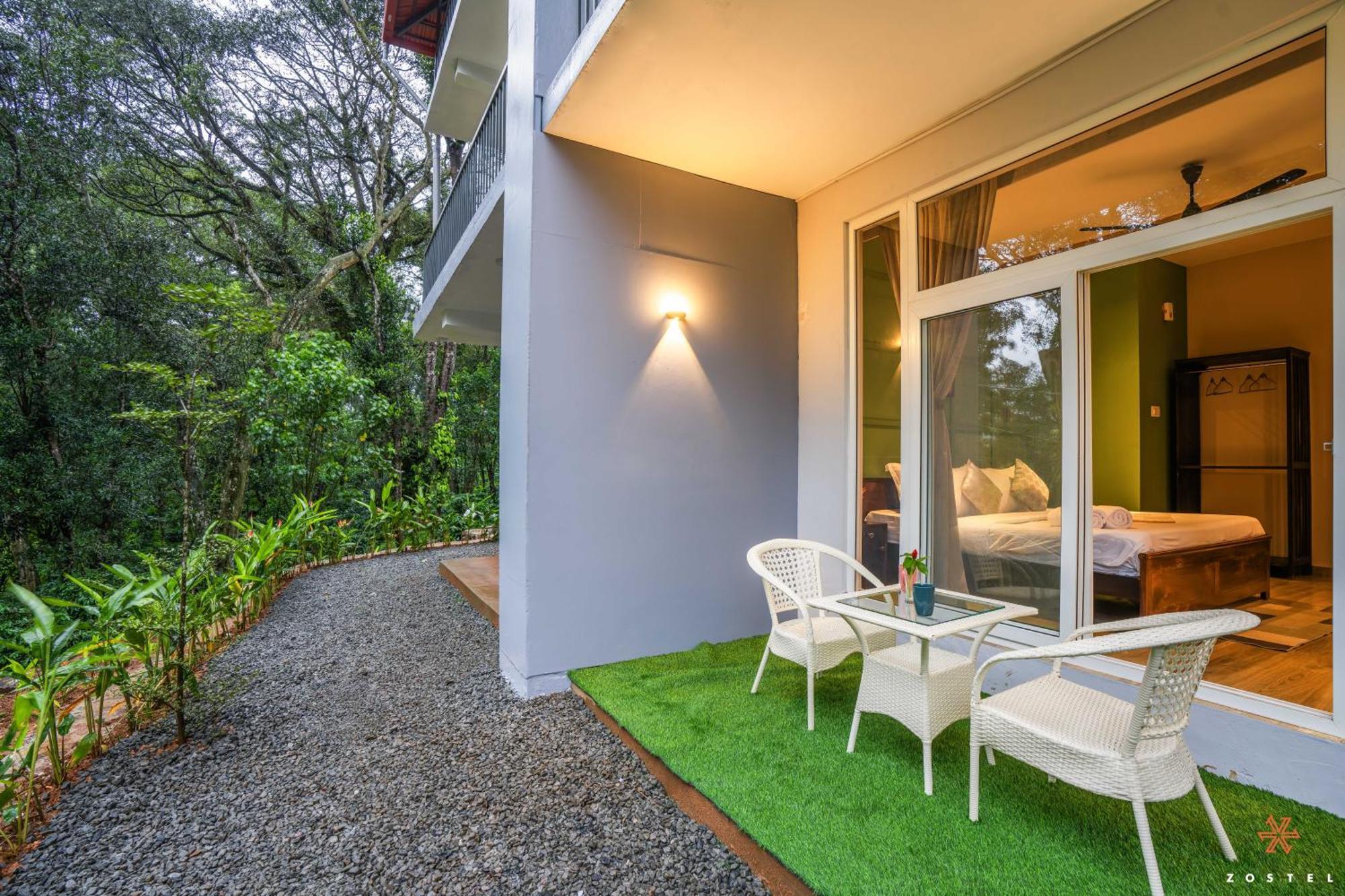 Zostel Coorg, Madikeri Hostel Bagian luar foto